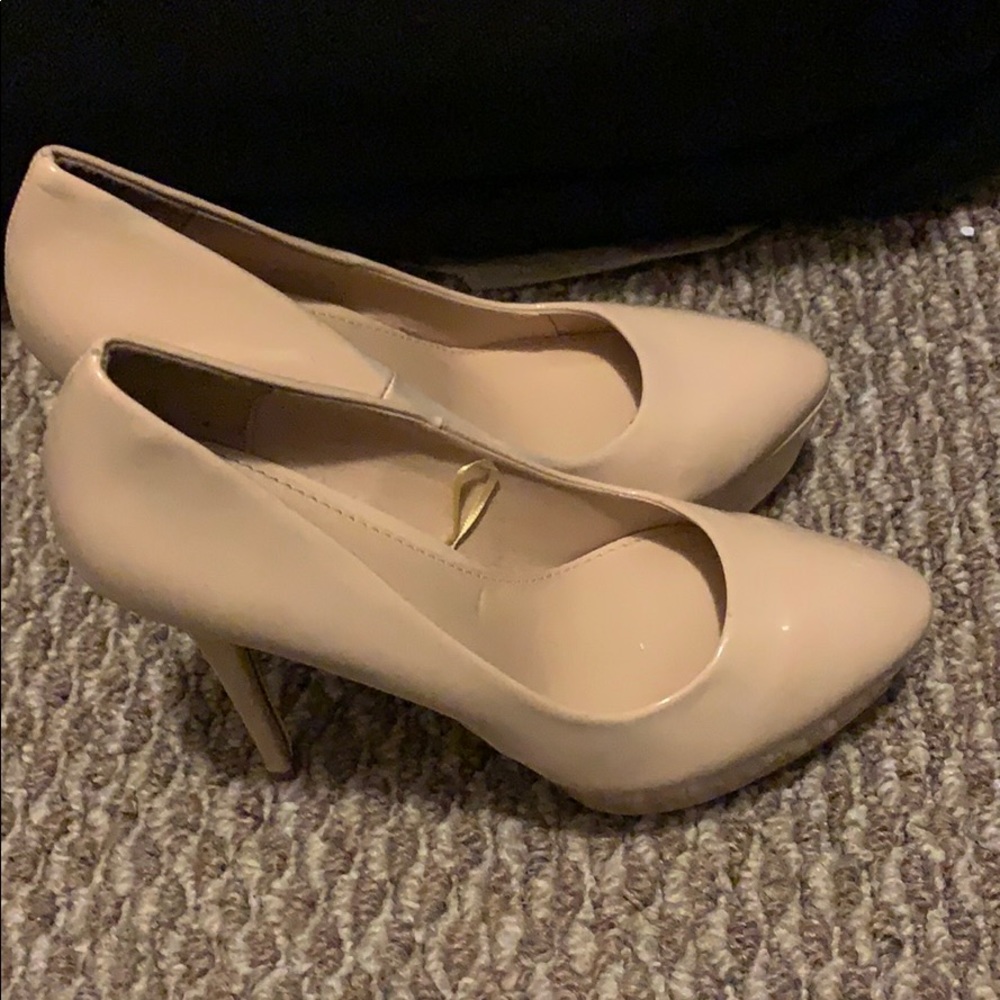 Nude heels with platform